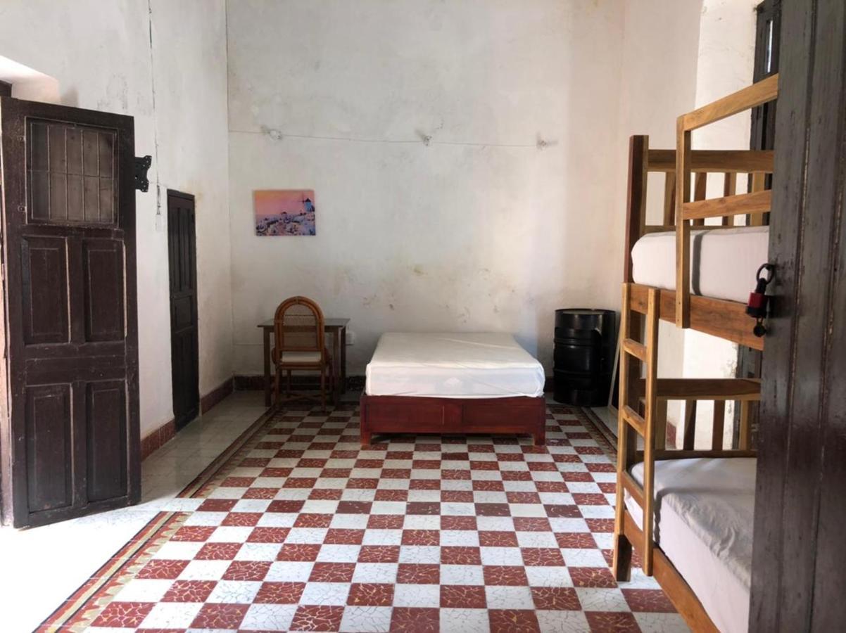 Hostel Casa Quetzal Campeche Exteriör bild